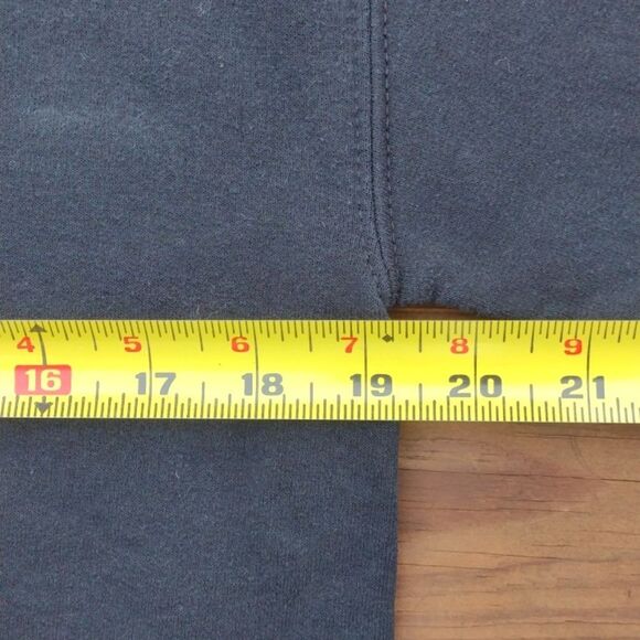 Obey Black Crewneck Pullover Sweatshirt with Sugar Skull Size Small - Picture 7 of 8